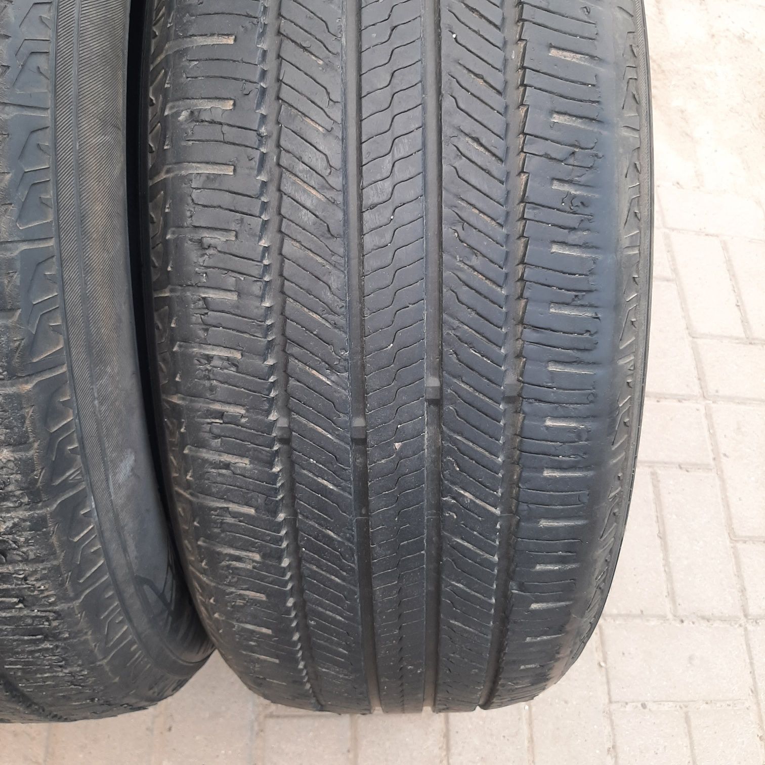 Продам 235 55 r19 комплект за 16тыс