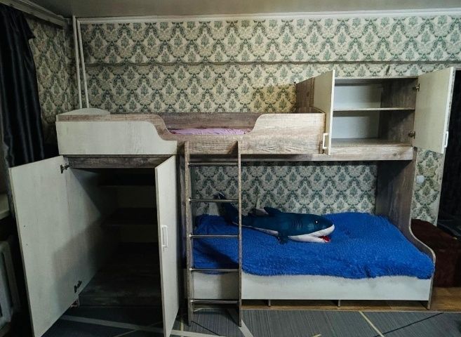 Срочно!!! Продам спальный гарнитур