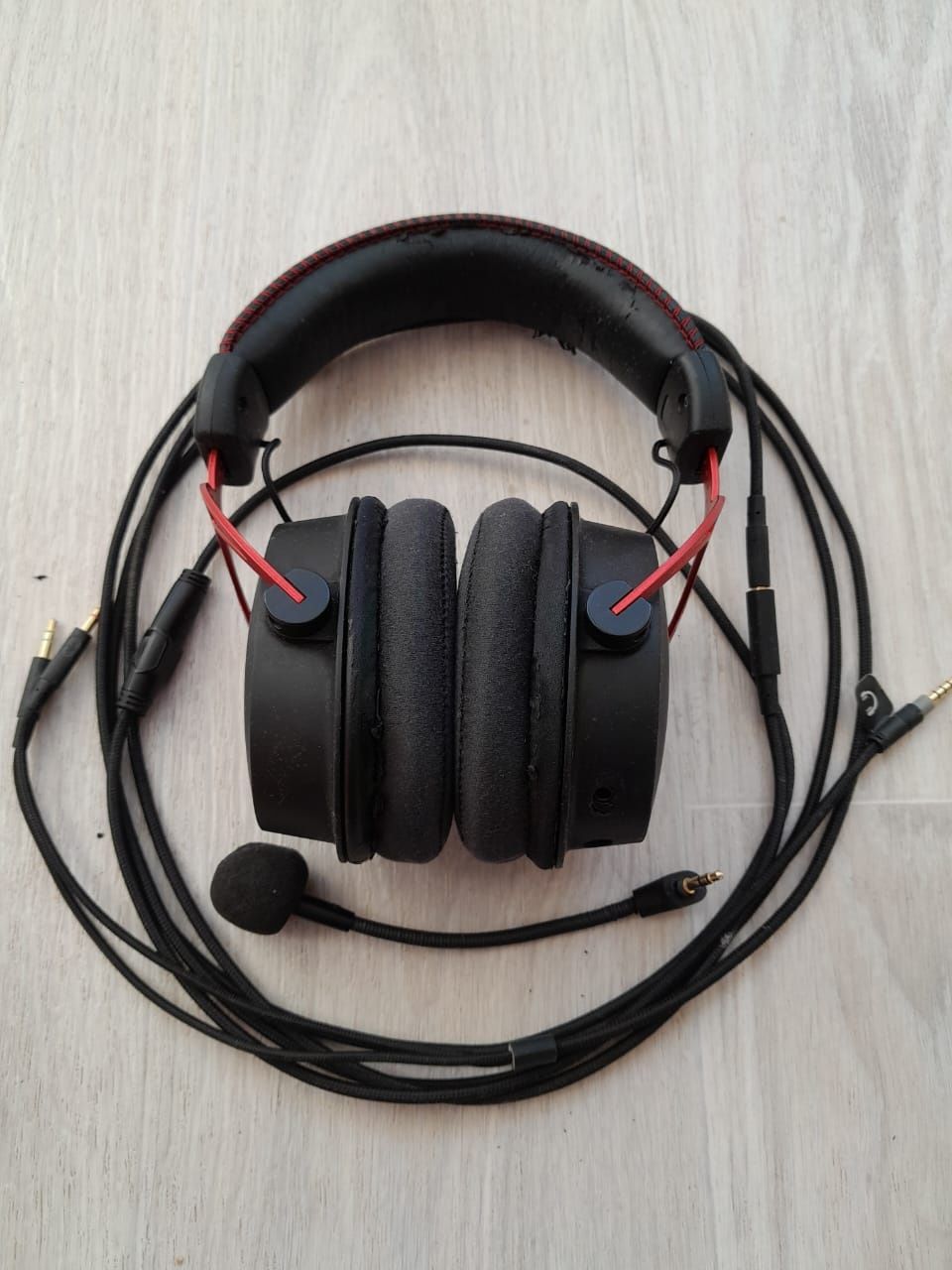 Продам наушники (игровая гарнитура) HyperX Cloud Alpha Black Red,
