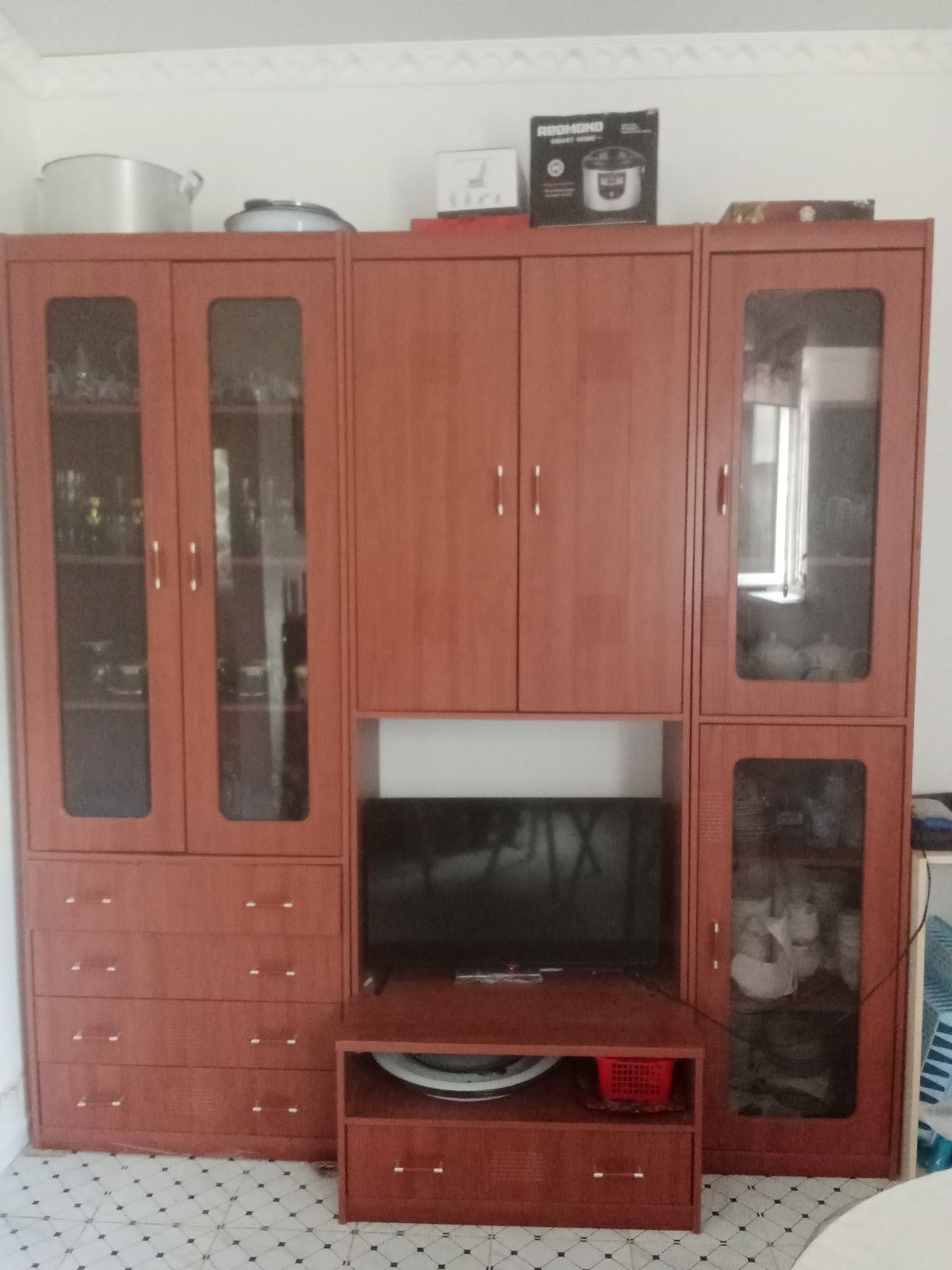 Продам сервант бу