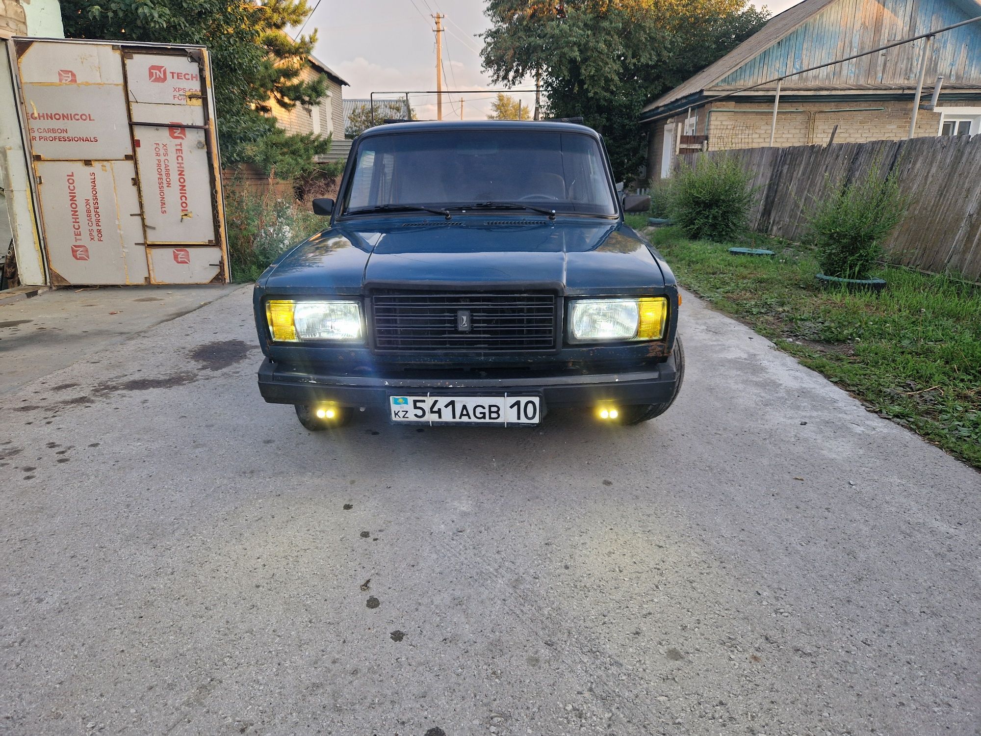 Продам ваз 2107 инжектор 2005года