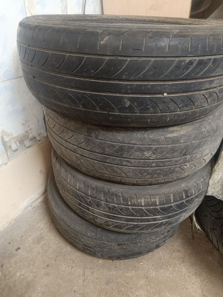 Шины летние на 225/60/16
