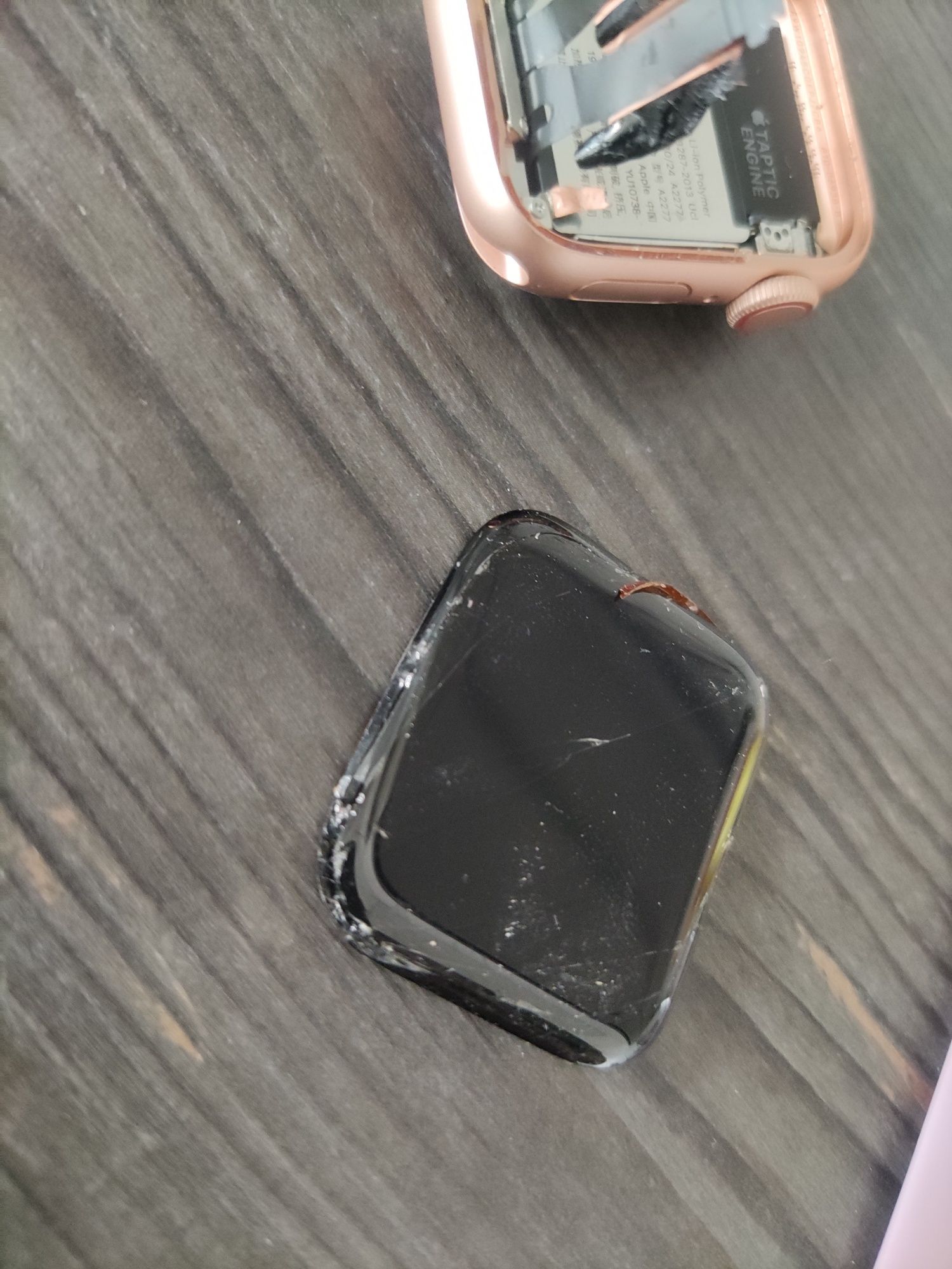 Apple watch SE 40мм на запчасти