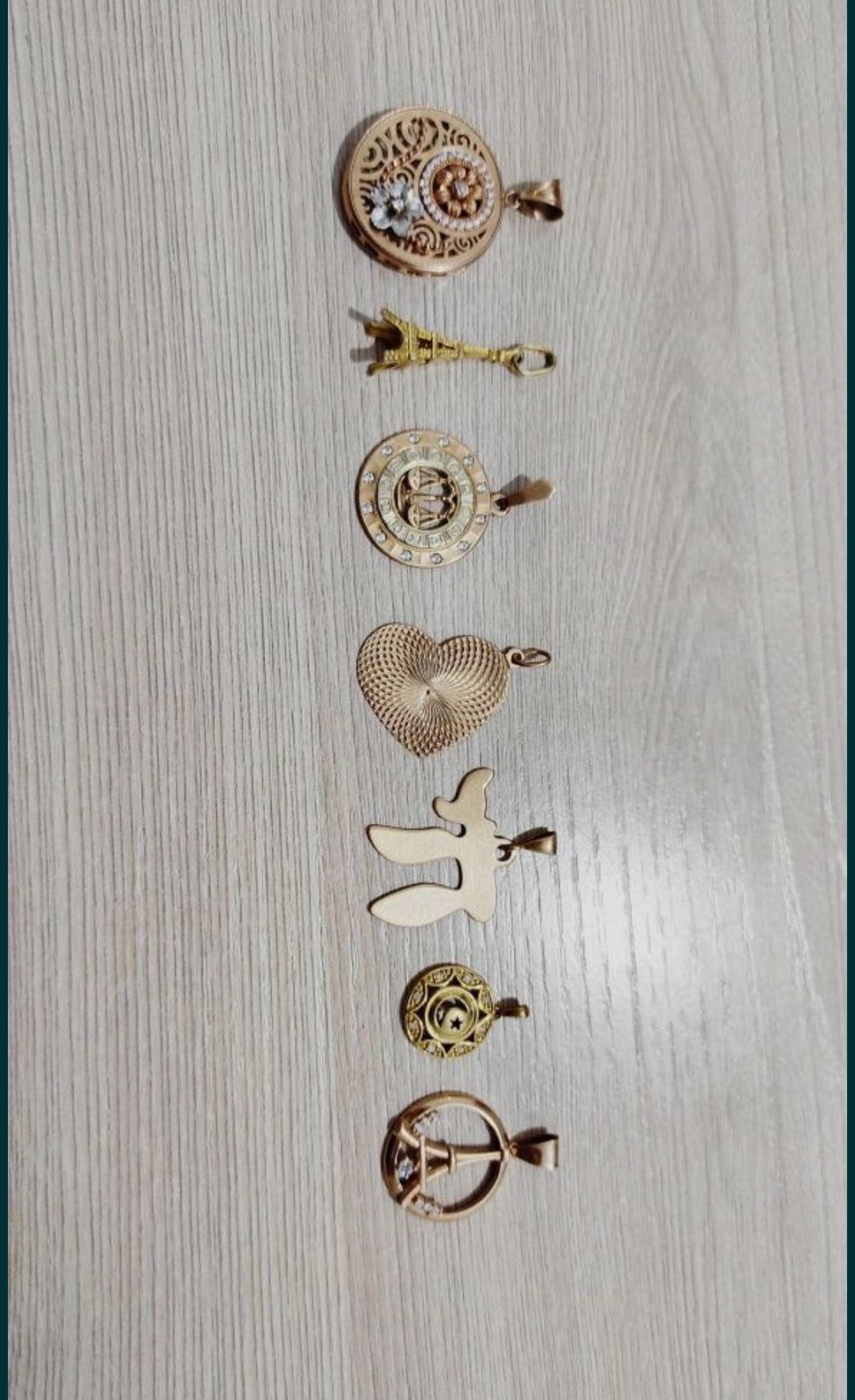 Продам Золотой кулон  585пр