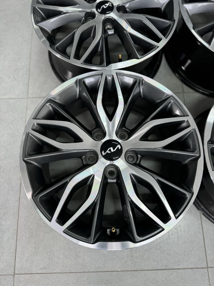 Диски Kia k5 год 2023 R17 оригинал