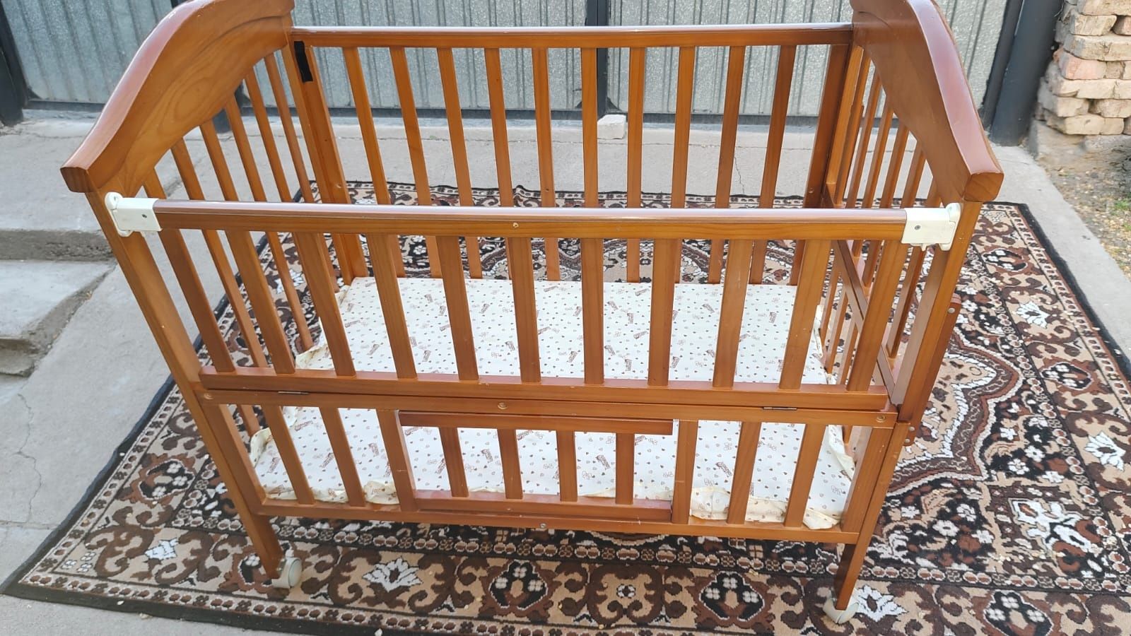 Продам детскую кровать