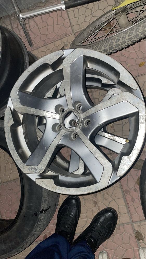 диски r16 5/98 продам или обменяю на 16/5/114.3