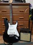 Squier stratocaster SSS + Blackstar debut 10E