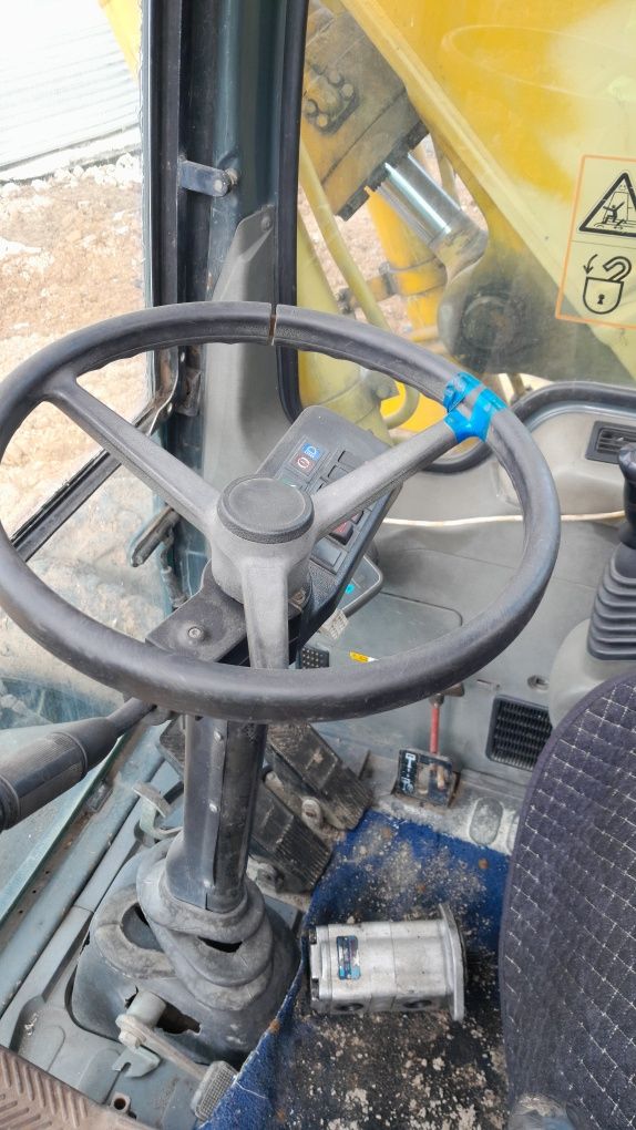 Продам экскаватор СРОЧНО Komatsu PC130