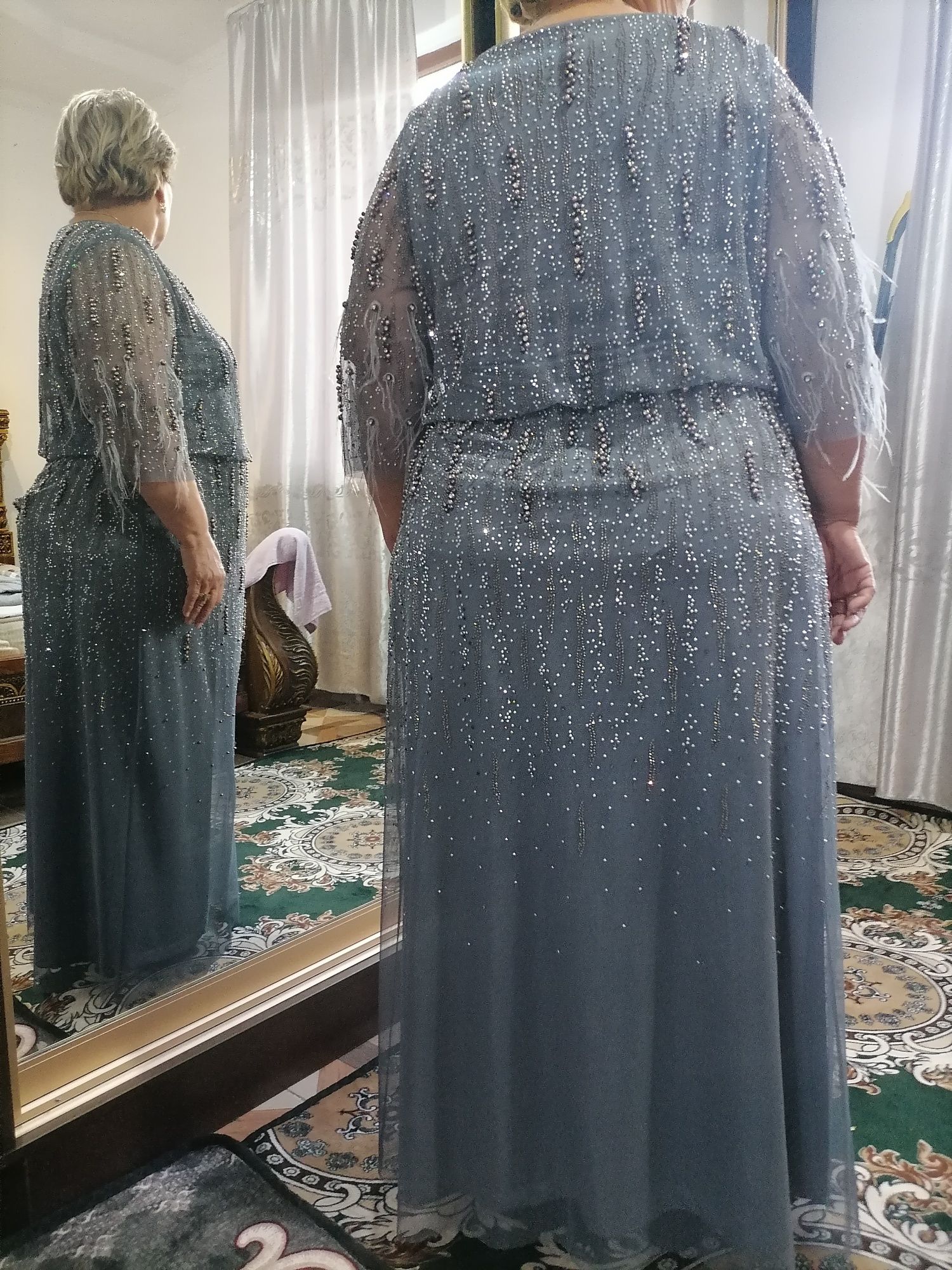 платья с камужками