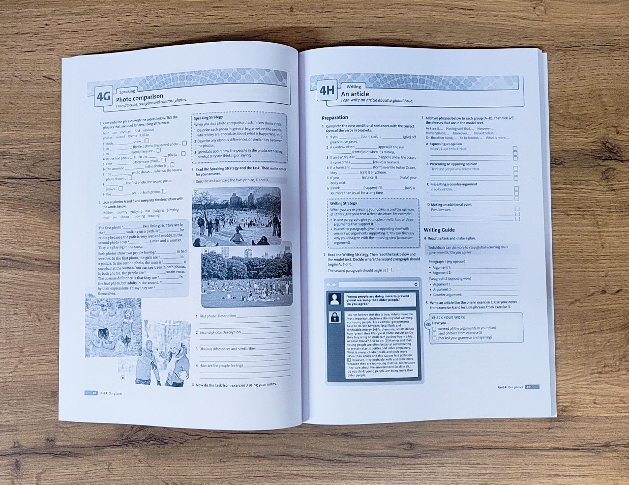 Solutions Third Edition Pre-lntermediate