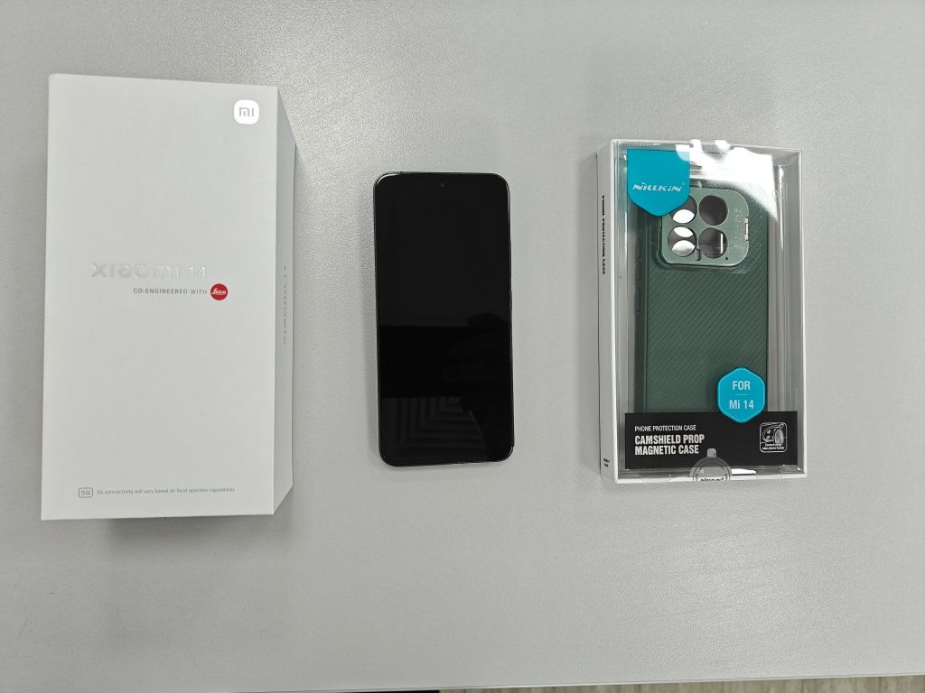 Xiaomi 14 12/256 GB Черный — Состояние Идеальное