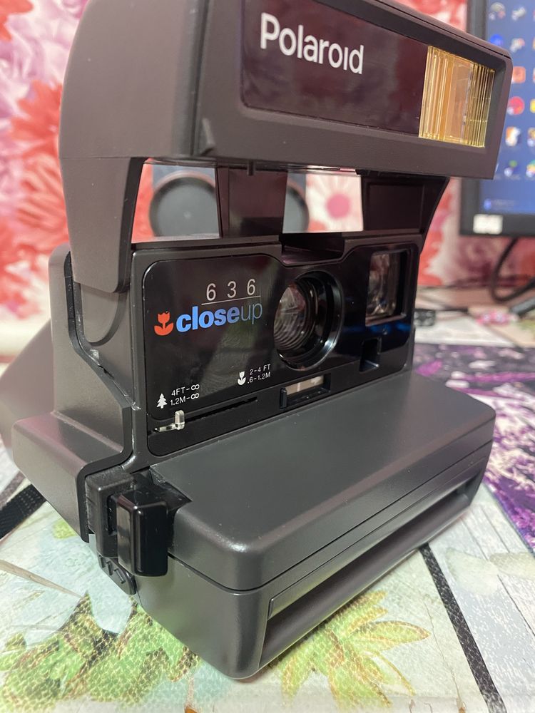 Продам Polaroid 636