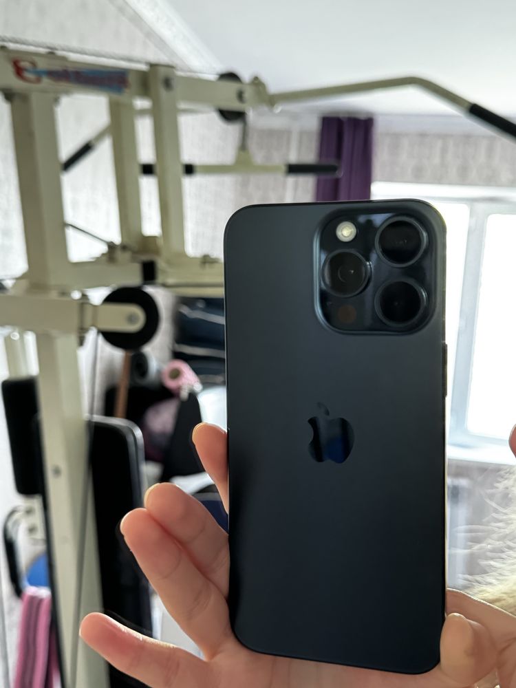 Iphone 15 pro max емкость 98%