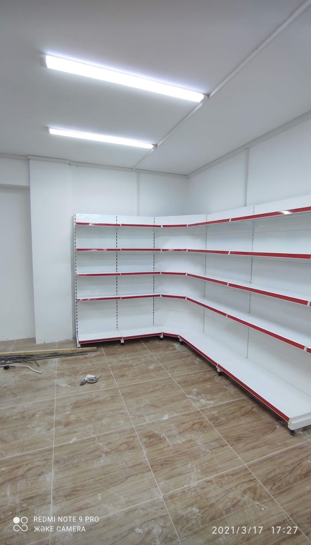 Стеллаж металлические полки оборудования для магазина мебель чипсы