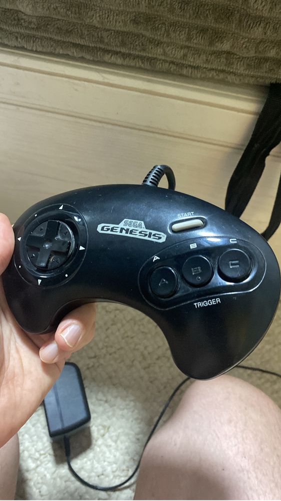 Продам оригинальный Sega Genesis 1 геймпад.