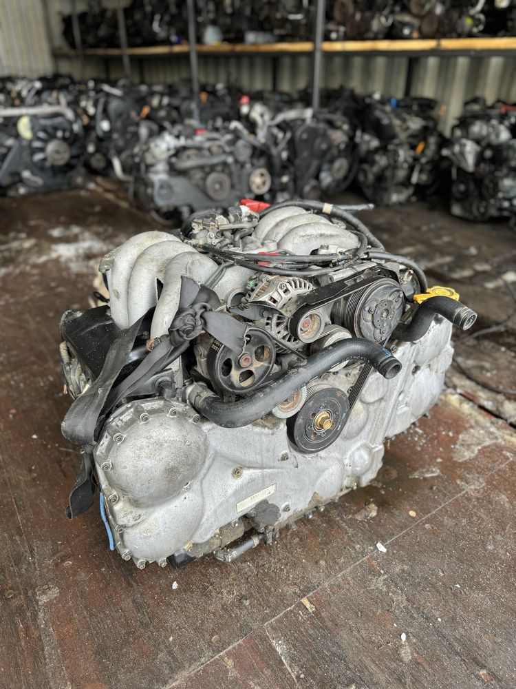 Контрактный двигатель на Subaru Laegcy обьем 3.0 EJ30