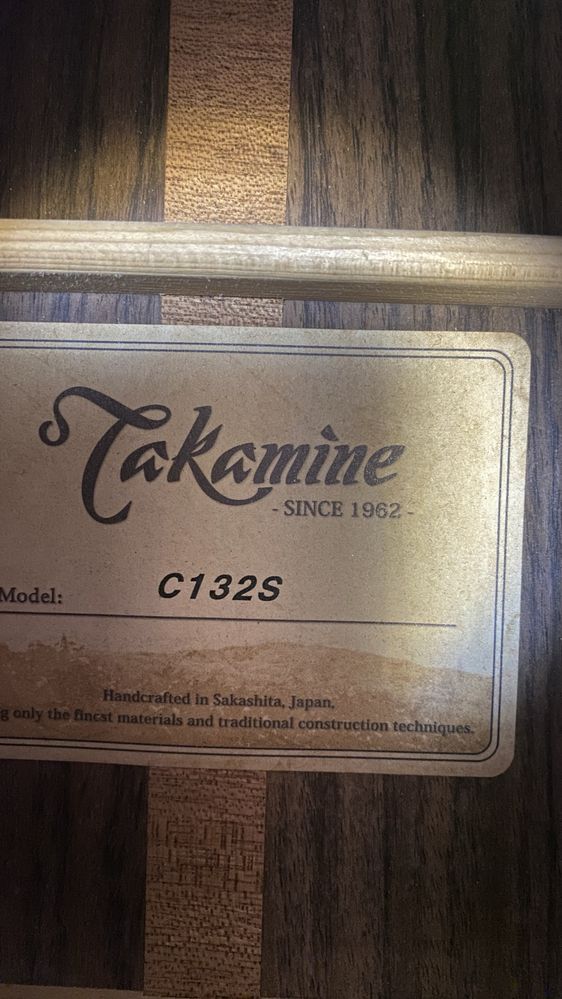 Takamine классическая гитара
