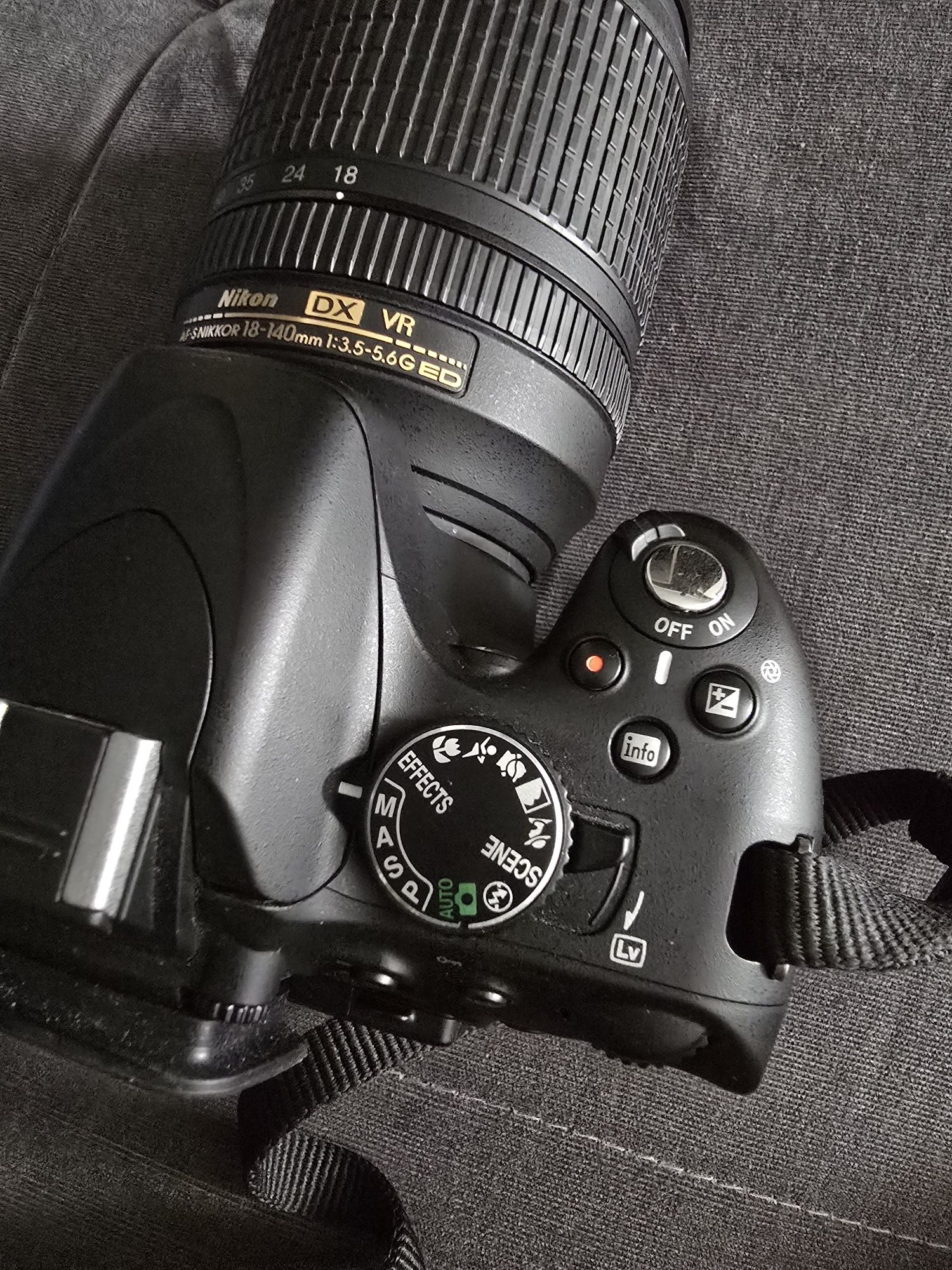 Продам зеркальный фотоаппарат Nikon D5100
