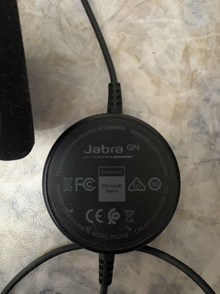 Гарнитура Jabra один наушник не работает