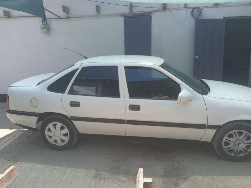 Opel vectra 1.6 сатылады