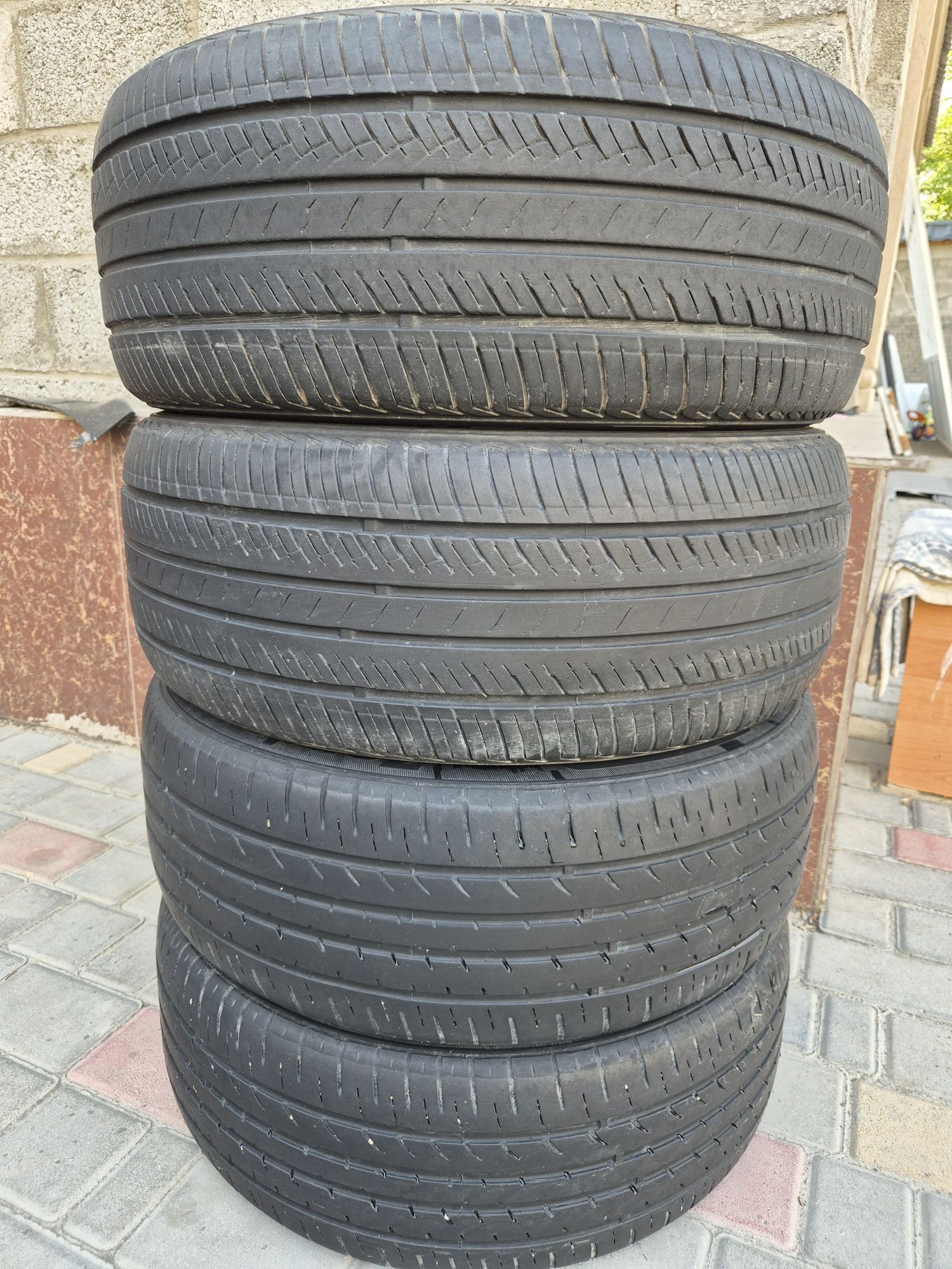 Продам летние шины комплект в хорошем состоянии