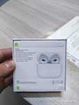 AirPods Wireless Charging Case