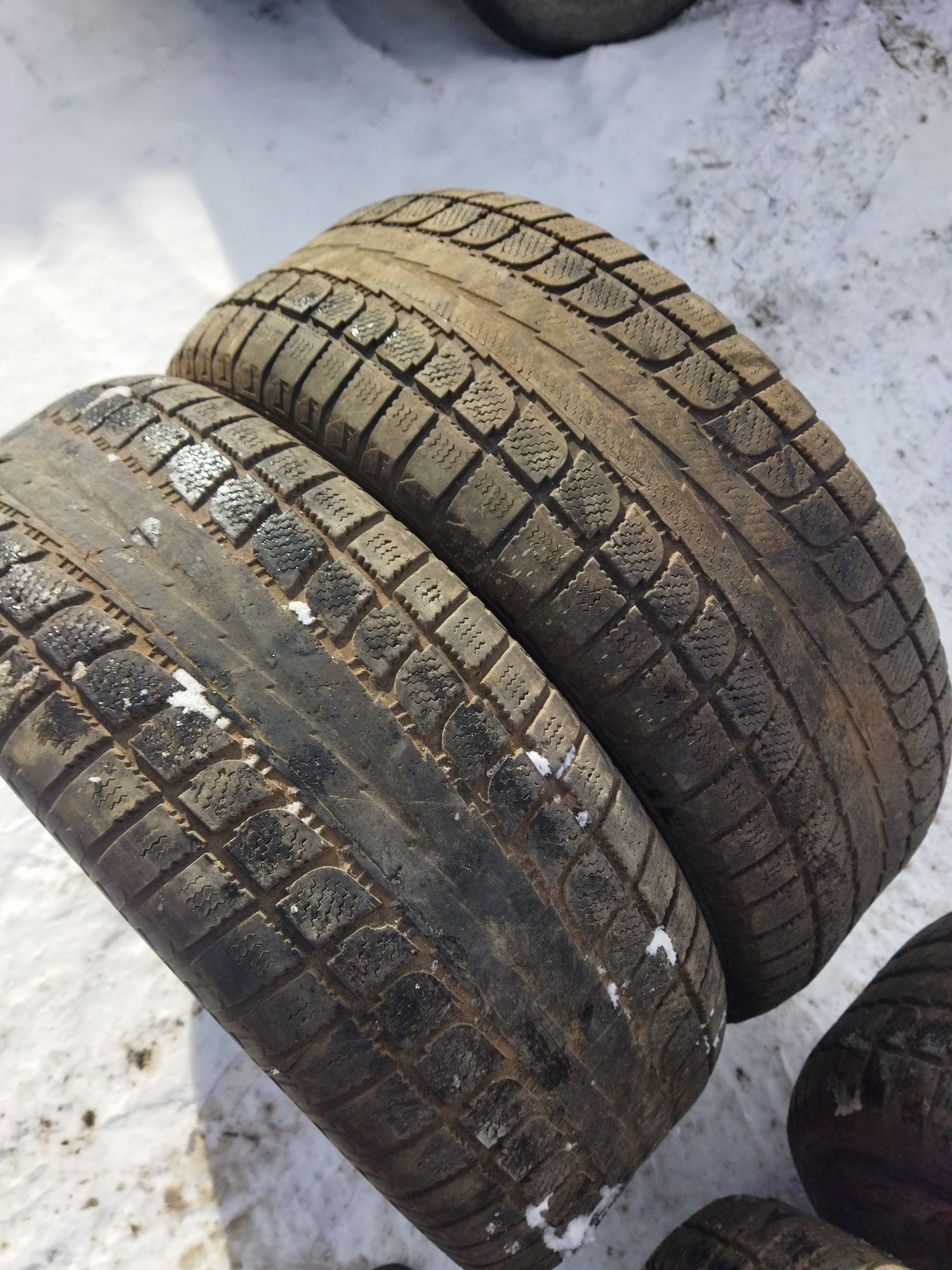 Продам шины бу 285/65/17