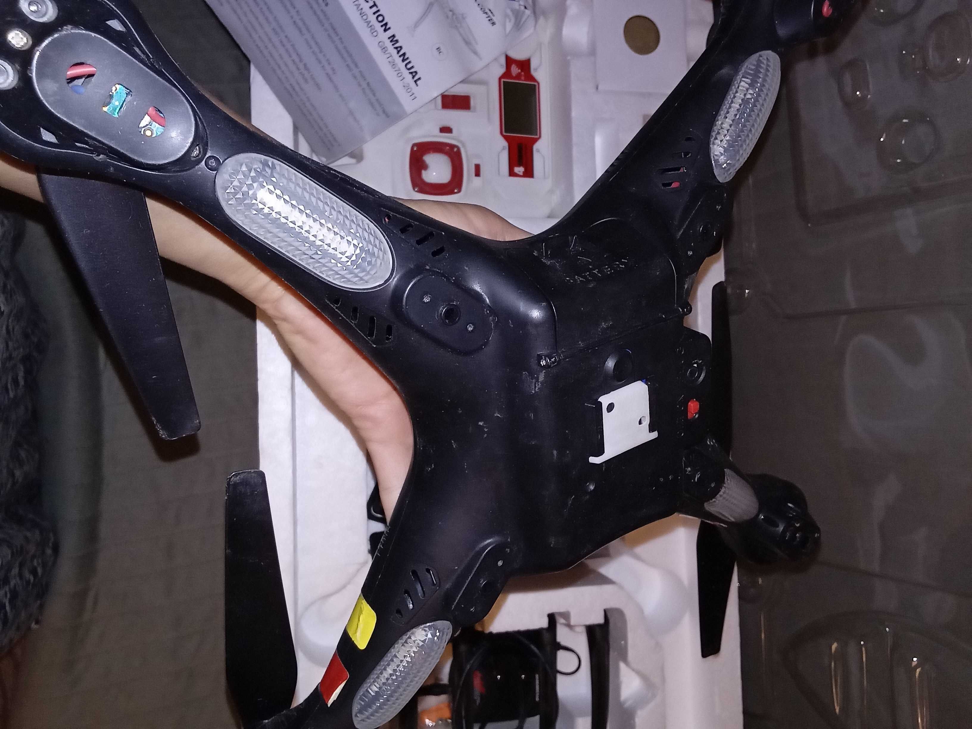 Квадрокоптер syma p/y X8w с видео-камерой