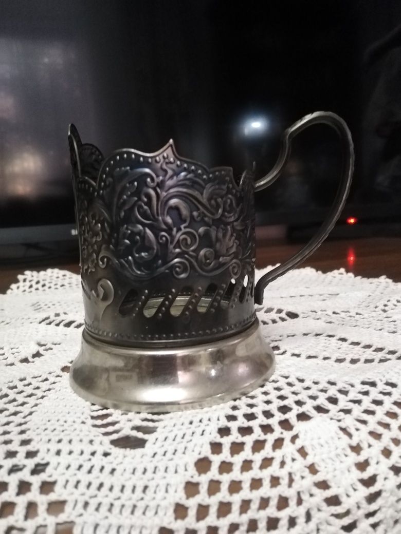 Продам вазы, подстаканник, конфетницу, салатник.