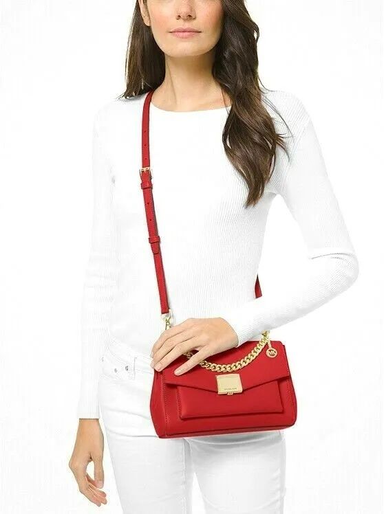 Сумка Lita от Michael Kors
Сумка Lita от Michael Kors
Сумка Lita от Mi