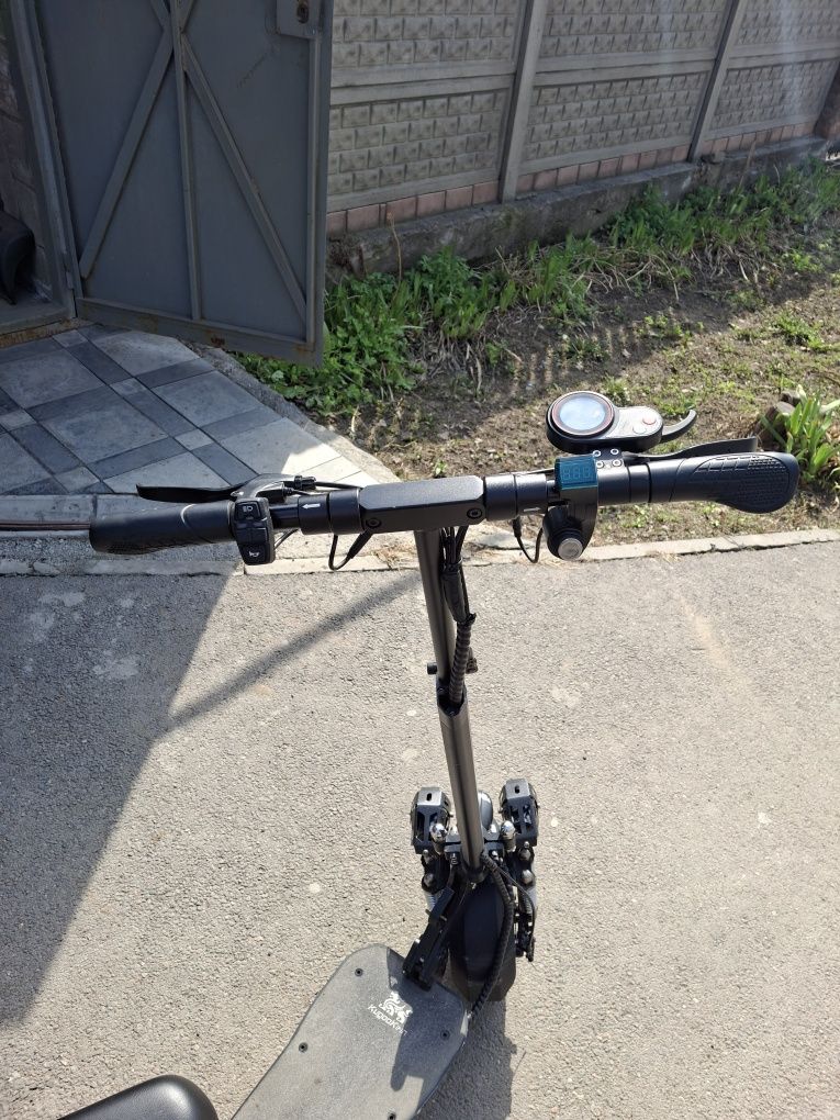 Электросамокат KUGOO M5