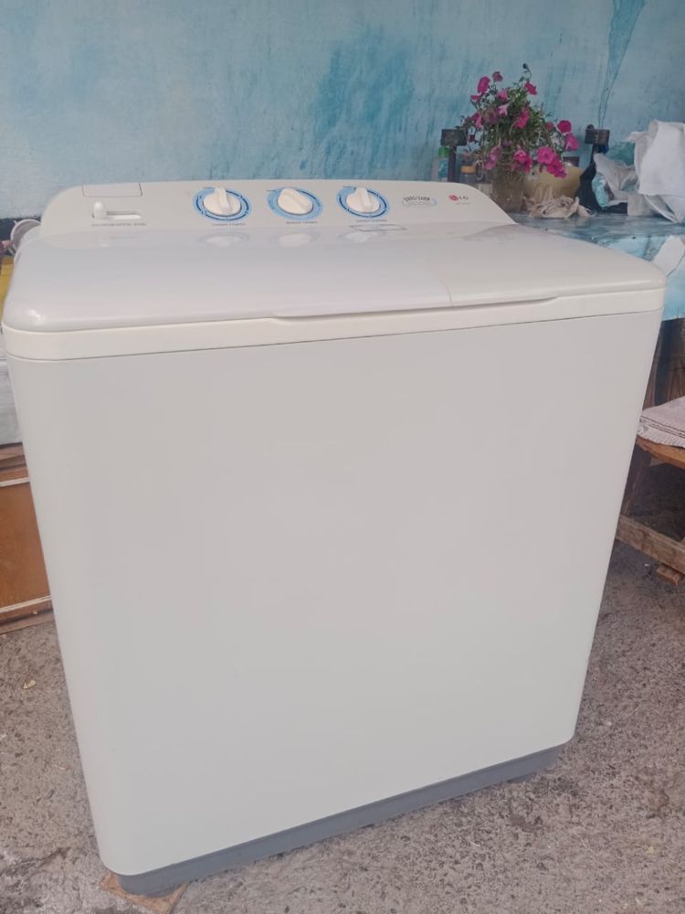 Продам стиральную машинку LG