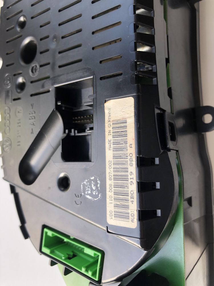 Продам приборную панель а6 с5