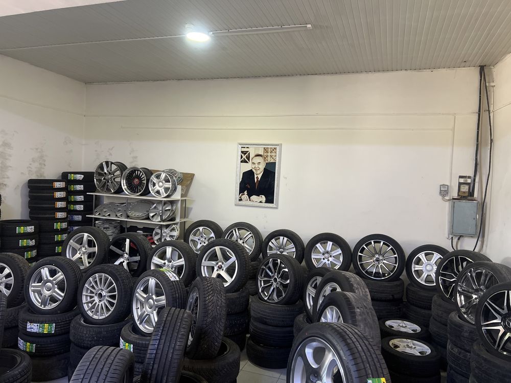 Продам диск от Mersedes 212оригинална R18 комплект !