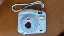 Продам фотоаппарат instax mini 11