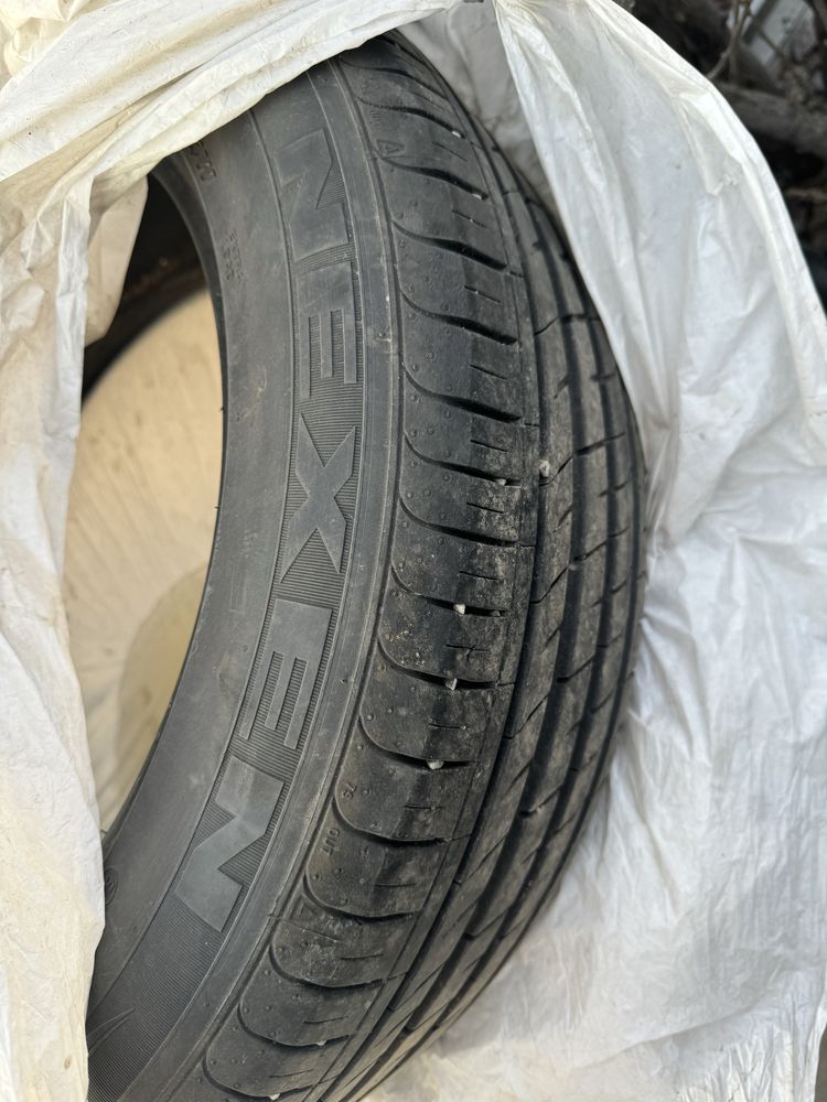 Комлект Летней Резины NeXen 235/55/R18 как новые