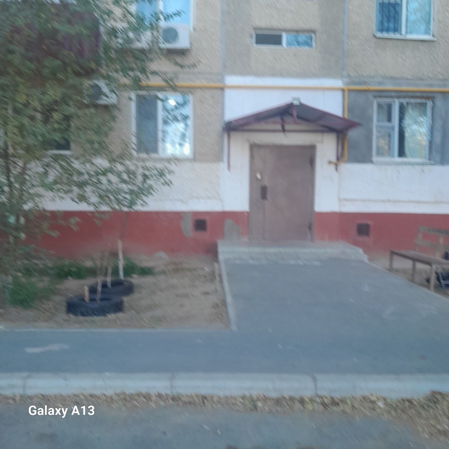 Сдаётся 1ком квартира на 1этаже, в 5этажном доме, Напротив рынка Кокте