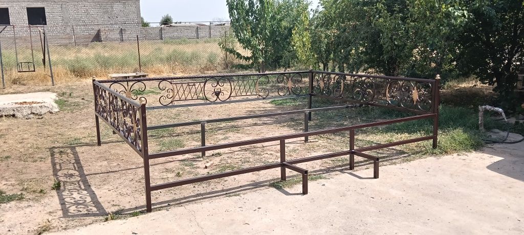 Тапчан,тапқан,тапщан