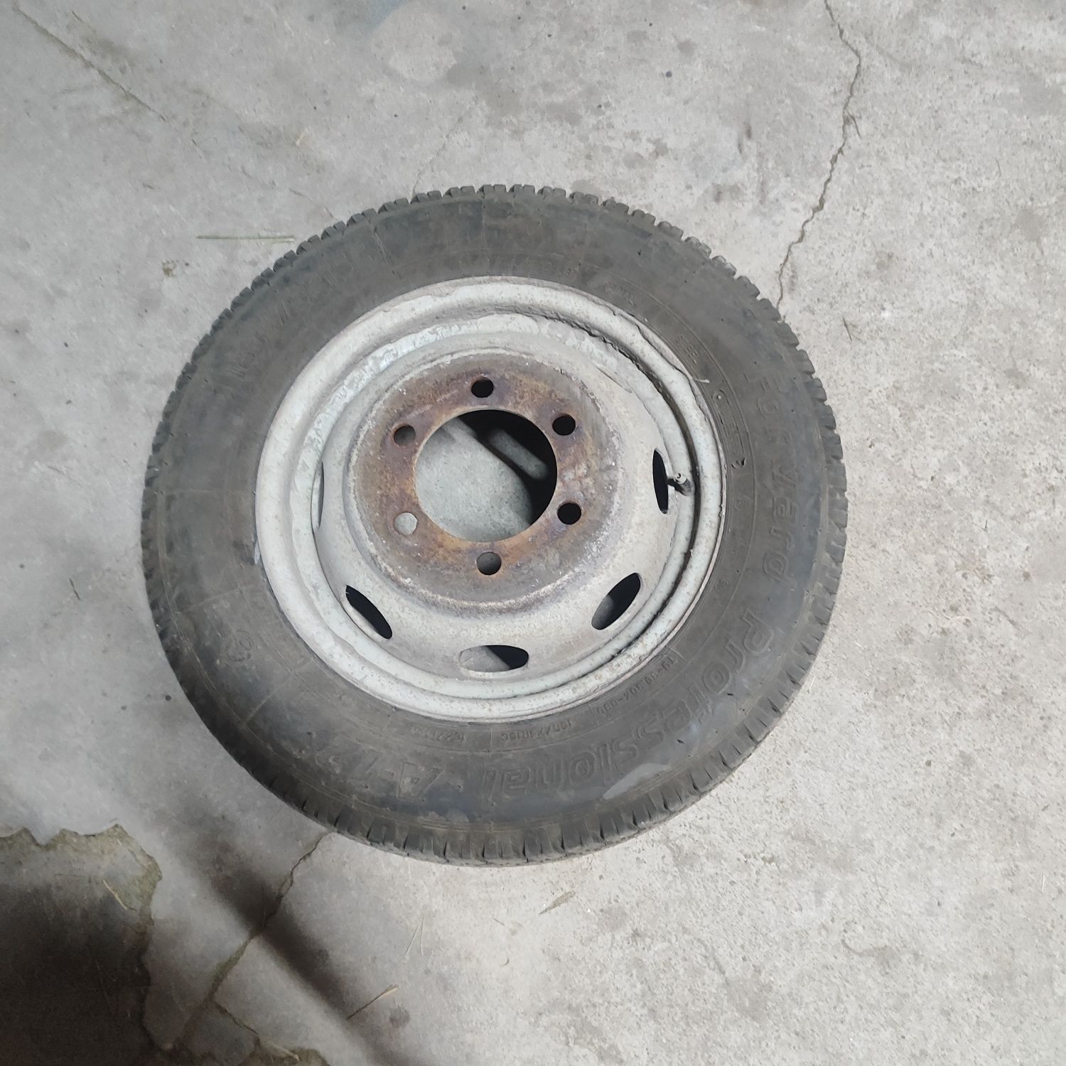 Продам  колесо Газель