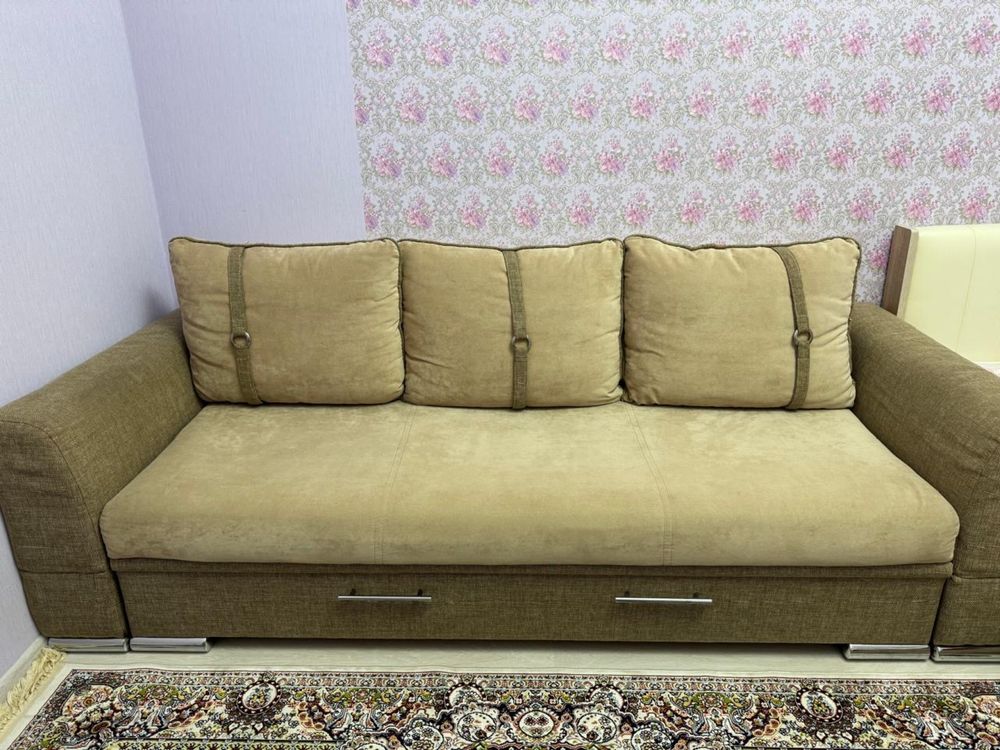 Диван 2,40*0,95 жақсы күйде