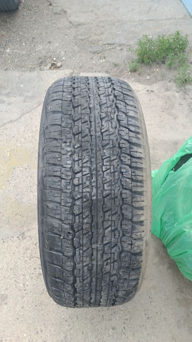 Продам Шину от TAYOTA Land Cruiser 200