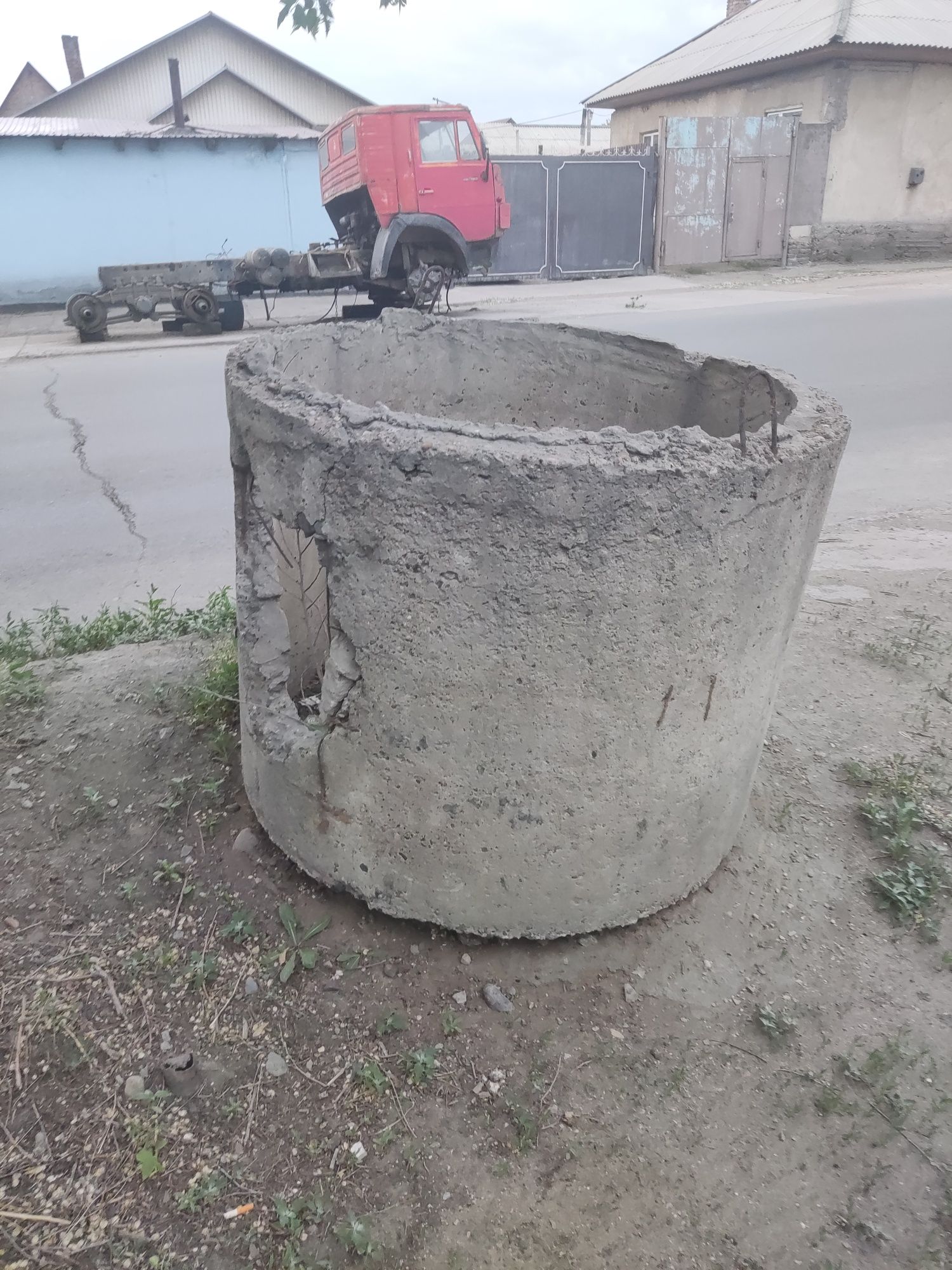 бетонное кольцоо
