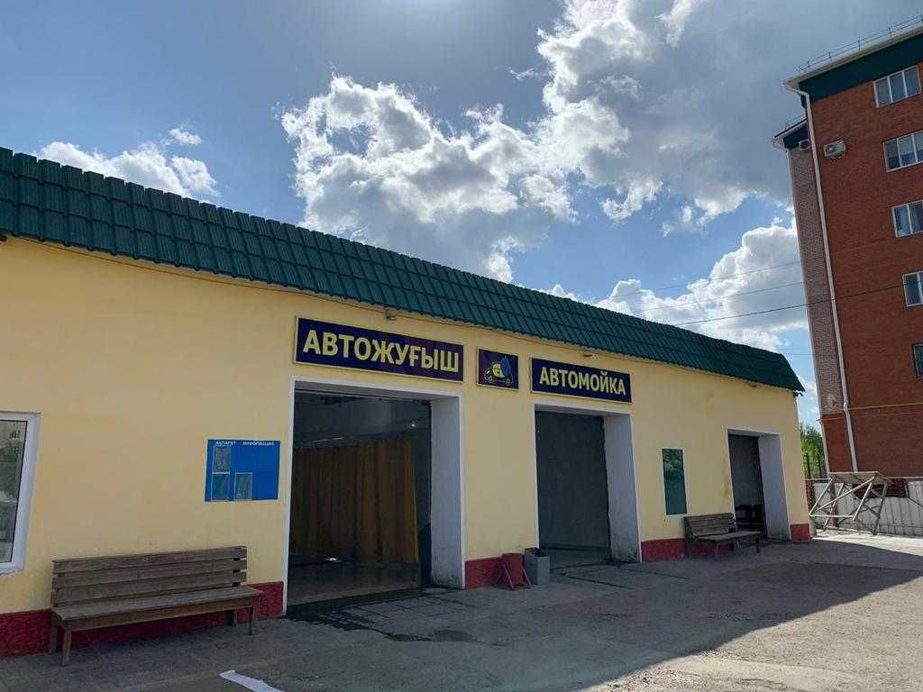 Продам автостоянку, СТО на земельном участке 40 соток