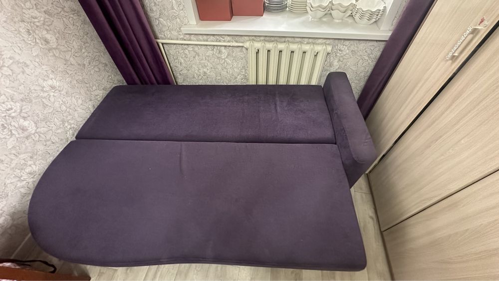 Продается диван раскладной в хорошем состояний