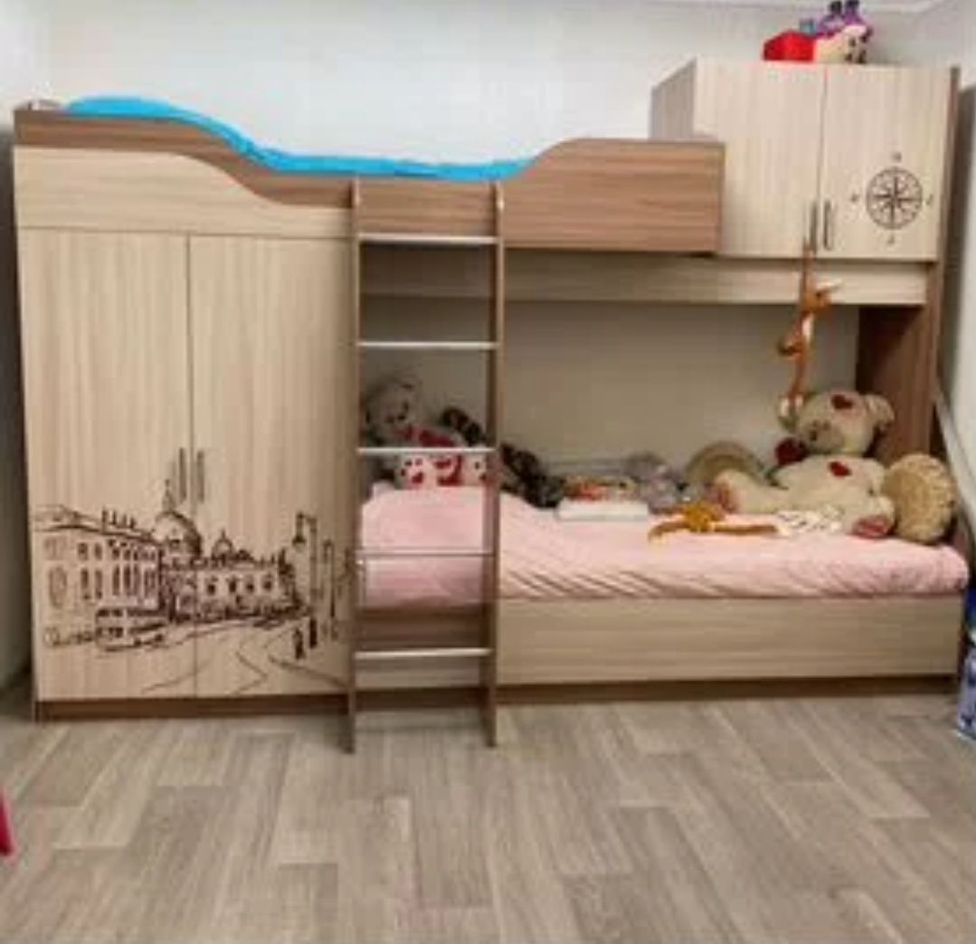 Кровать двухъярусная. Двухэтажная кровать