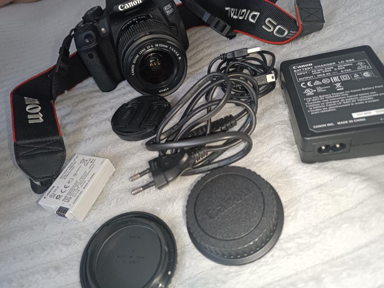 Продам фотоаппарат canon
