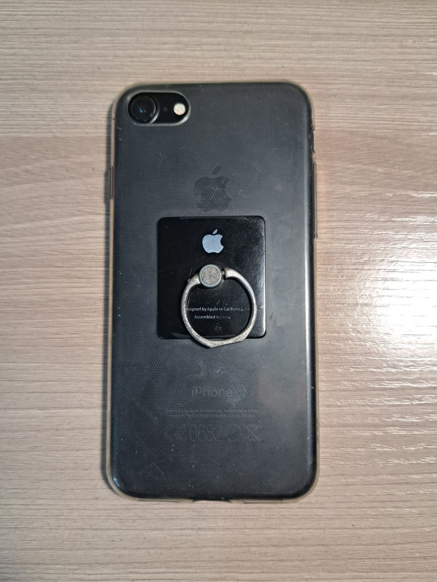 Продам Iphone 7 128gb