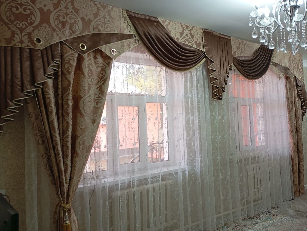 Продам срочно шторы в отличном состоянии