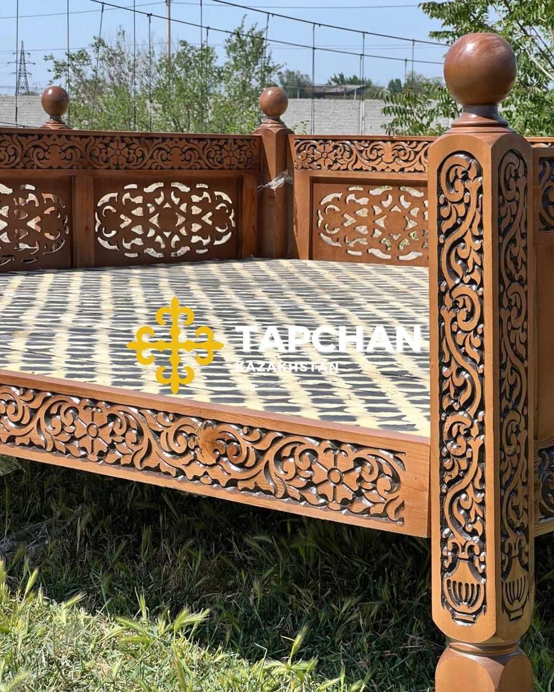 Ресторанные тапшаны класса люкс из массива сосны тапчан  42Щ